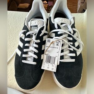 Adidas Gazelle Bold size 7.5 Women’s